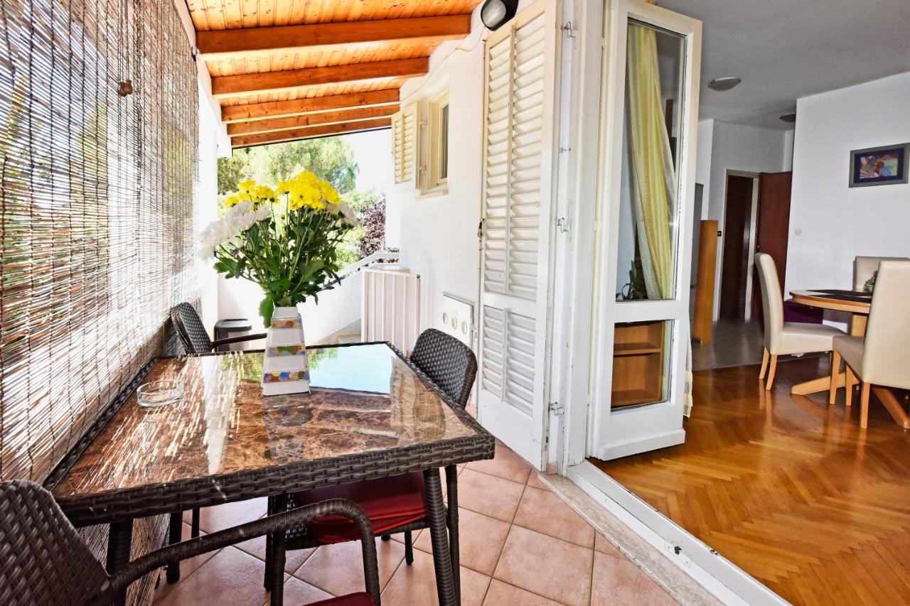 Apartment Nikola Porec Exterior photo