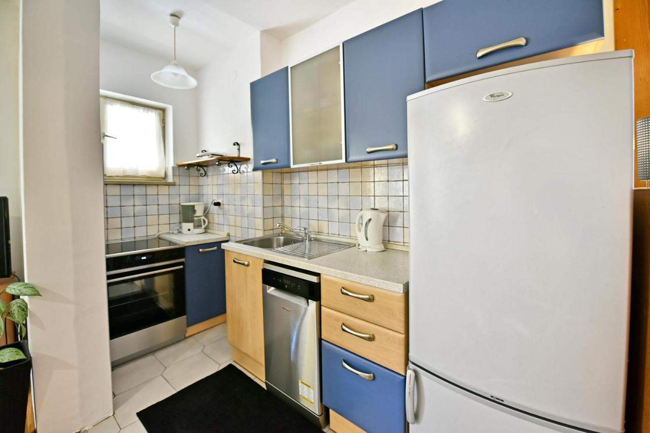Apartment Nikola Porec Exterior photo
