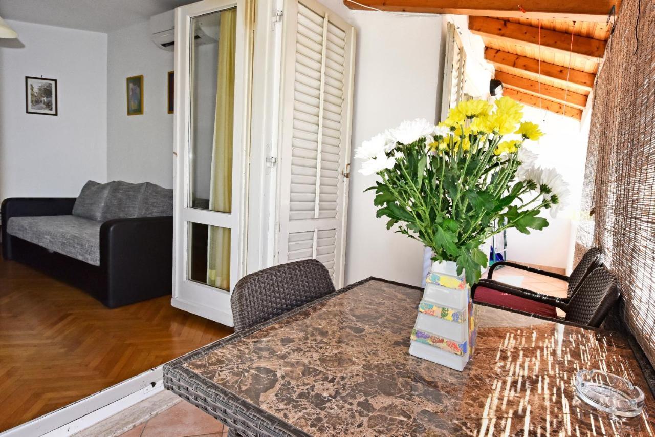 Apartment Nikola Porec Exterior photo