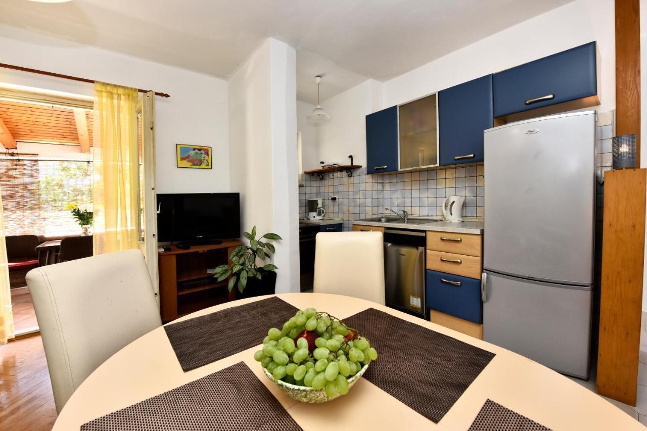 Apartment Nikola Porec Exterior photo