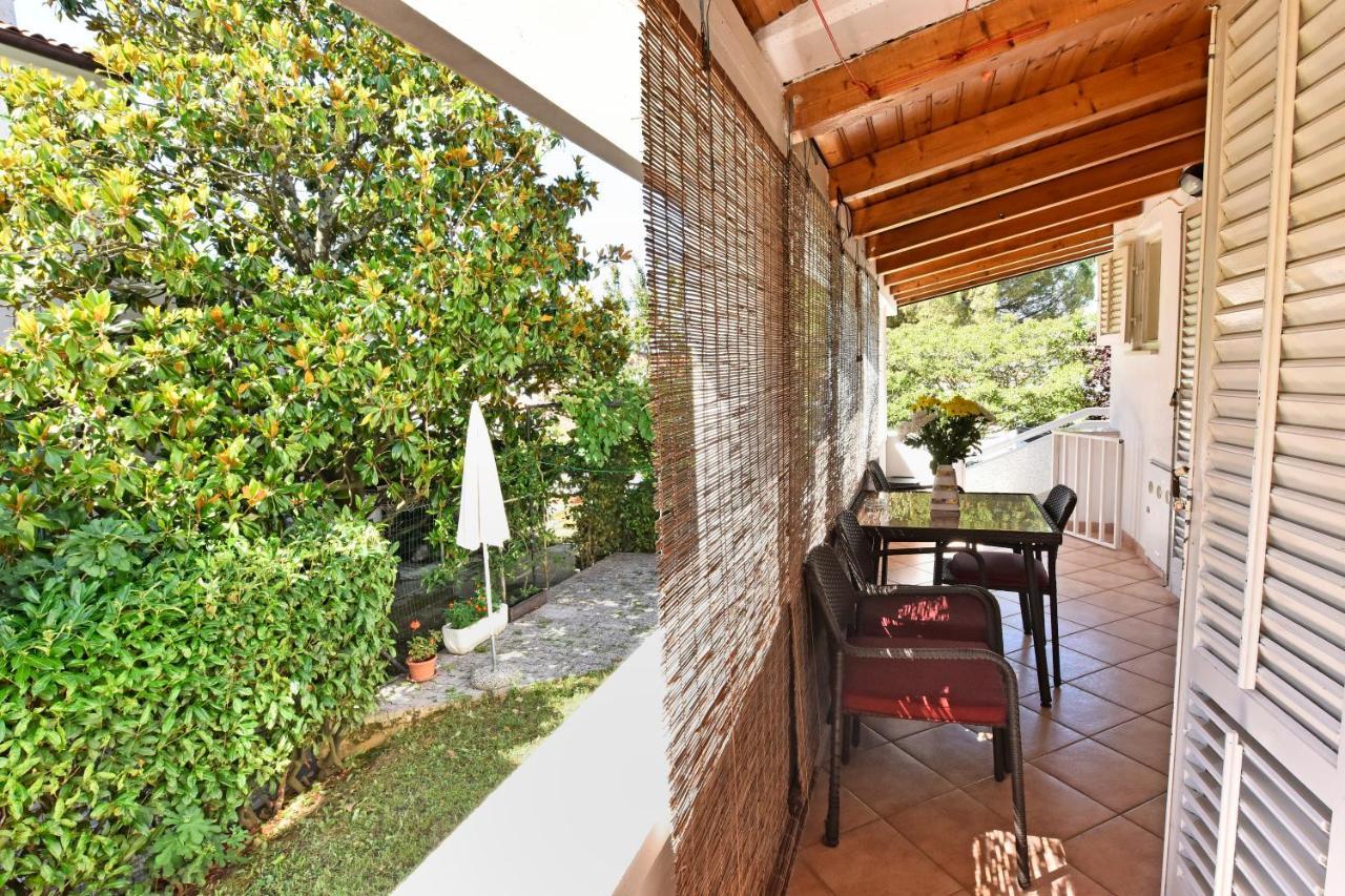 Apartment Nikola Porec Exterior photo