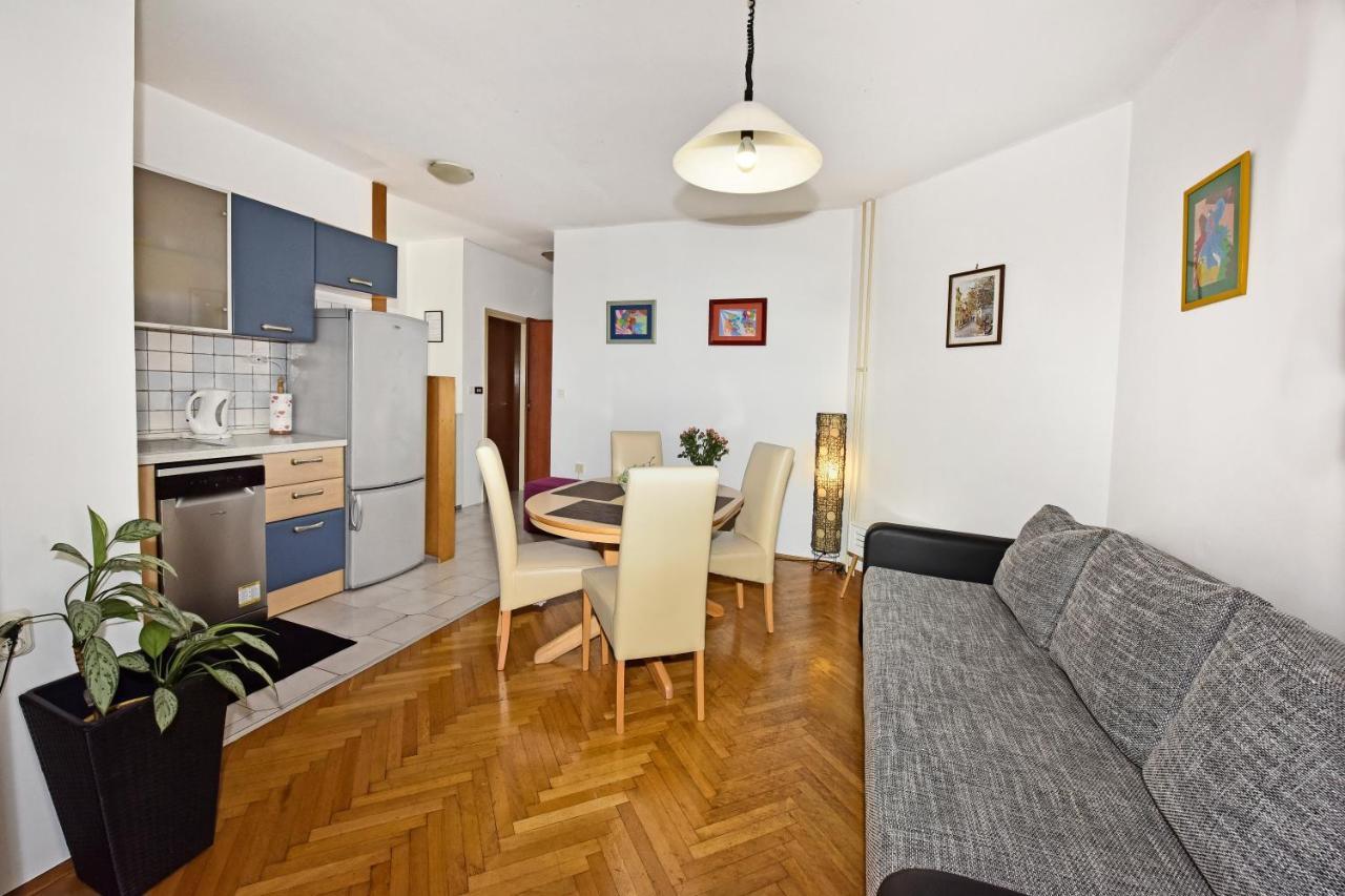 Apartment Nikola Porec Exterior photo